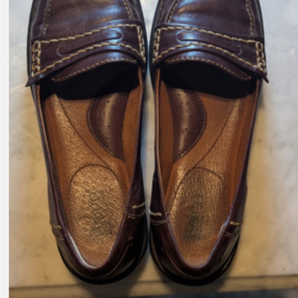 Born Vintage Brown Loafers for Women